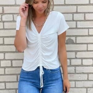 NWT - Livi by Olivia Rae Tie Front Cinched Shirt - Size Large